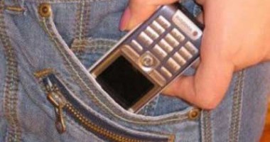 Stire din Eveniment : Cum te bagă un telefon mobil în închisoare
