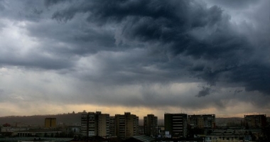 ALERTĂ METEO! COD GALBEN de instabilitate atmosferică și ploi