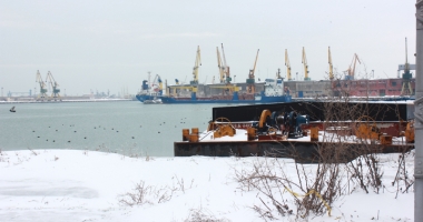 Porturile maritime românești, paralizate de furtună - 3