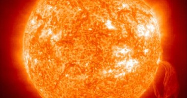 Stire din Actualitate : Furtuna solară nu s-a terminat. Noi erupții se produc duminică / Video