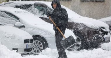 Stire din Actualitate : Furtuni de zăpadă au paralizat părţi din Croaţia şi din Bosnia şi Herţegovina