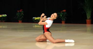 Stire din Sport : Gabi Szabo, prezentă la spectacolul de gimnastică aerobică de la Casa de Cultură
