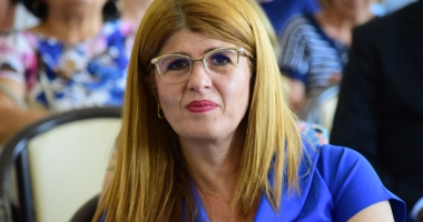 Stire din Cultură-Educație : A dat concurs de pomană? Gabriela Bucovală, "radiată" de la șefia ISJ Constanța