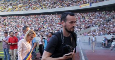 Stire din Eveniment : Gabriela Firea s-a întors pe Facebook!