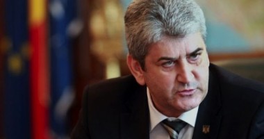 Stire din Politică-Administrație : Oprea: UNPR nu va vota niciodată pentru suspendarea lui Băsescu