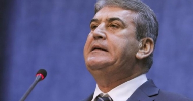 Stire din Politică-Administrație : Ministrul Educației a semnat ordinul de retragere a titlului de doctor în cazul lui Gabriel Oprea