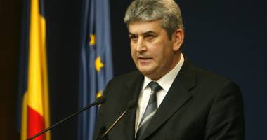 Stire din Politică-Administrație : Gabriel Oprea a demisionat din Guvern. Cine i-a luat locul