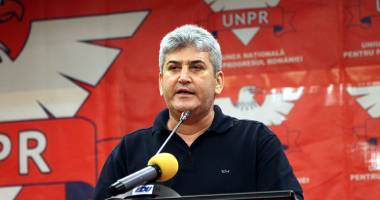 Stire din Politică-Administrație : "Rămânem în coaliție cu Victor Ponta  prim-ministru"