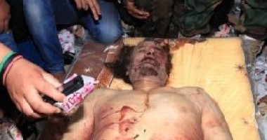 Noi imagini terifiante cu cadavrul lui Gaddafi / IMAGINI ȘOCANTE - 3