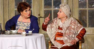 "Gaițele" - răsplătite cu ropote de aplauze pe scena Casei de Cultură din Constanța - 3