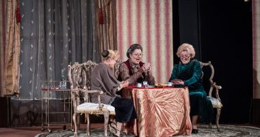 Stire din Cultură-Educație : „Gaiţele” joacă, din nou, pe scena Teatrului de Stat Constanţa