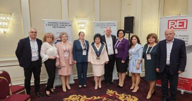 Stire din Politică-Administrație : Recunoașterea performanței! La al șaptelea mandat, Mariana Gâju distinsă cu titlul ”Primar de 7 stele”