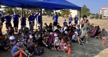 Stire din Politică-Administrație : Mariana Gâju, primarul comunei Cumpăna, prezentă la festivitatea de închidere a "Kids Camp Cumpăna"