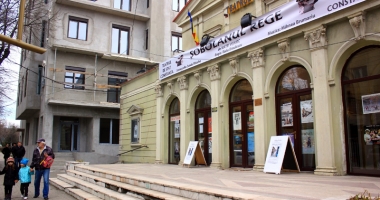 Stire din Cultură-Educație : Gală aniversară la Teatrul de Stat