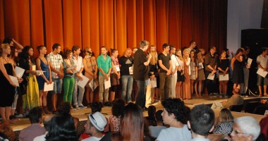 Stire din Cultură-Educație : Spectacole invitate pe scena Galei HOP la Vox Maris Costinești!