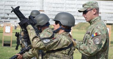 GALERIE FOTO. Scafandrii de luptă, antrenament în poligonul Mangalia - 2