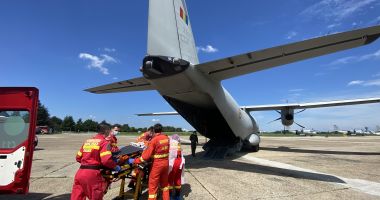 GALERIE FOTO. Cei doi RĂNIȚI GRAV în explozia de la Petromidia, transportaţi în Germania - 7