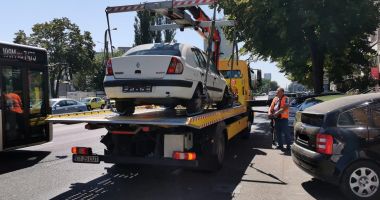 GALERIE FOTO. A început ridicarea maşinilor abandonate pe străzile din Constanţa - 3