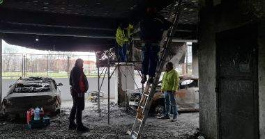GALERIE FOTO. Au început demersurile pentru refacerea instalaţiilor la blocul afectat de incendiu - 4