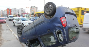 Imagini spectaculoase de la accidentul petrecut la intrare în Constanța (GALERIE FOTO) - 6