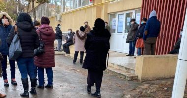 GALERIE FOTO / Vaccinurile anti-COVID, epuizate, la Constanţa - 2
