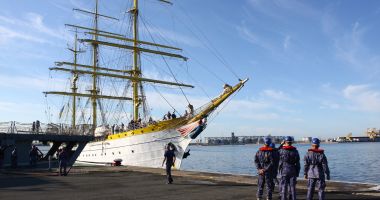 GALERIE FOTO. Nava-şcoală “Mircea” a revenit în port, după stagiul de practică cu studenţii Academiei Navale - 2