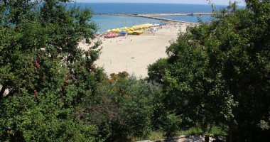 Cum se chinuiesc turiștii și constănțenii să ajungă pe plaja Modern - Galerie FOTO - 7