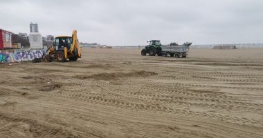 GALERIE FOTO. Lucrări pe plajele de pe litoral. A început pregătirea pentru vara anului 2022 - 5