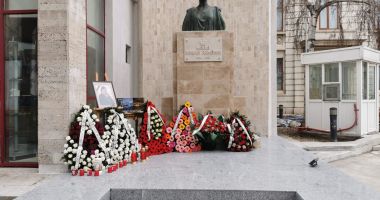 GALERIE FOTO. Doina Păuleanu, omagiată la Muzeul de Artă. A fost dezvelit bustul Reginei Maria - 4