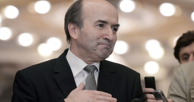 Stire din Politică-Administrație : Tudorel Toader, primele declarații după moțiunea de cenzură