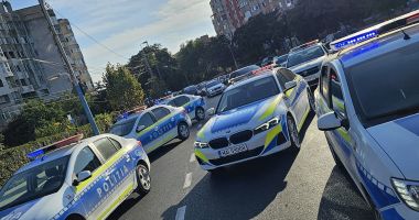 Stire din Eveniment : VIDEO/Urmărire ca-n filme în Constanța! Polițiștii au tras ȘASE focuri de avertisment ca să-l oprească pe șoferul fugar
