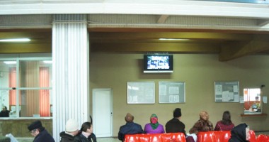 Stire din Economie : Vrei să-și faci publicitate în gări și trenuri?