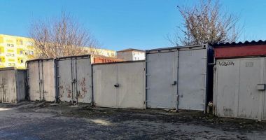 Stire din Politică-Administrație : Garajele construite ilegal în Constanța, demolate. Noi parcări amenajate
