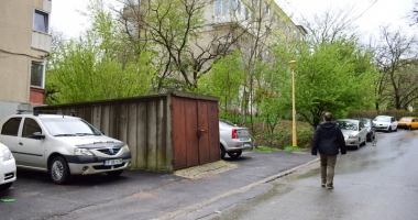"E o țigănie de la un capăt la altul!" Cine  nu vrea să scăpăm de garajele dintre blocuri - 6
