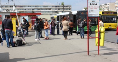 Stire din Eveniment : Gara Constanța, tărâmul bișnițarilor de țigări și al hoților din buzunare