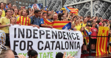 Stire din Actualitate : Garda Civilă a confiscat materiale de propagandă a referendumului din Catalonia