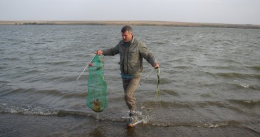 Polițiștii de frontieră s-au întrecut într-un concurs de pescuit / Galerie foto - 6