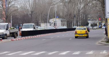 GALERIE FOTO / Premieră la Constanța ! Garduri pe mijlocul străzii pentru protecția pietonilor - 5
