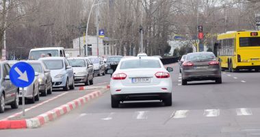 GALERIE FOTO / Premieră la Constanța ! Garduri pe mijlocul străzii pentru protecția pietonilor - 3