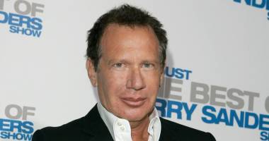 Stire din Actualitate : A murit actorul de comedie și umoristul american Garry Shandling
