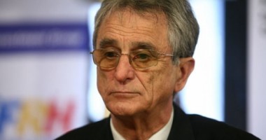Stire din Sport : Cutremur în handbal: Gațu aduce antrenor străin la naționala de fete