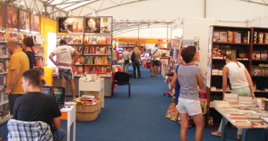 Stire din Cultură-Educație : Cuget Liber a câștigat din nou Trofeul Presei la Târgul Gaudeamus