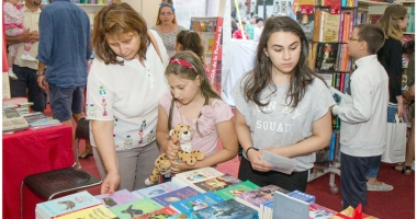 Stire din Cultură-Educație : Târgul Gaudeamus a ajuns la final, dar surprizele continuă