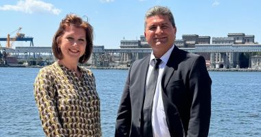 S-a ”ascuns” de presa constănțeană? Secretarul general adjunct din Ministerul Transporturilor, incognito prin port - 2