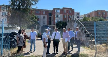 S-a ”ascuns” de presa constănțeană? Secretarul general adjunct din Ministerul Transporturilor, incognito prin port - 4