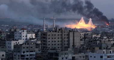 Stire din Actualitate : Tiruri de rachete în Israel, raiduri aeriene în Gaza