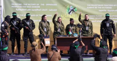 Stire din Actualitate : Cele patru ostatice eliberate de Hamas, aduse de armată pe teritoriul israelian