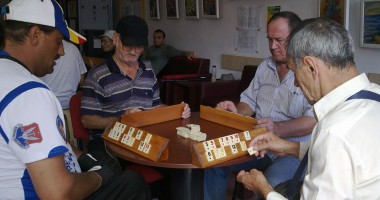 Stire din Social : Astăzi și mâine, se dispută Cupa "Geamby" la remi și darts