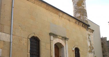 Stire din Social : O speranță pentru Geamia Hunchiar. Monumentul istoric va fi consolidat și restaurat