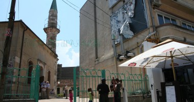 Stire din Eveniment : Exclusivitate / Plângere penală pentru anexele Geamiei Hunchiar